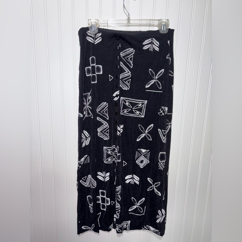Vintage Eclectic Black and White Patterned Skirt